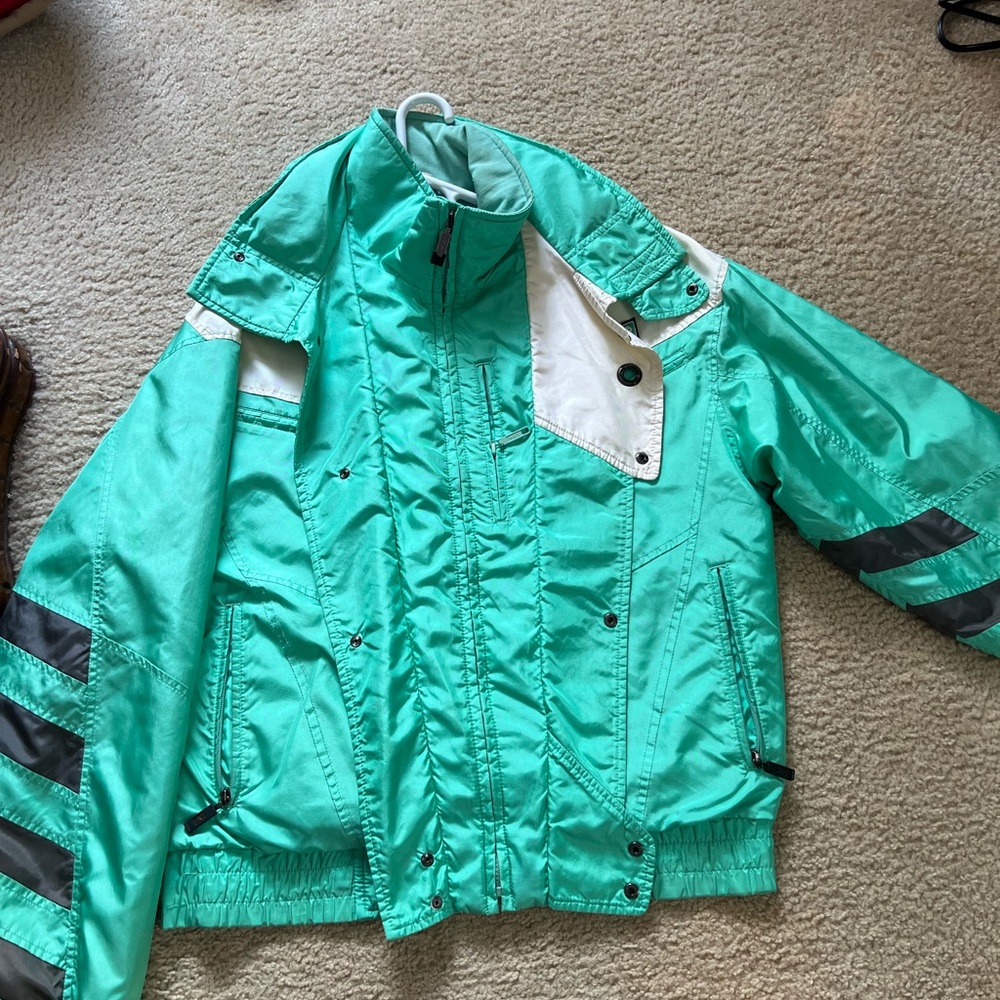 Spyder wind breaker. Mint green. Men’s L